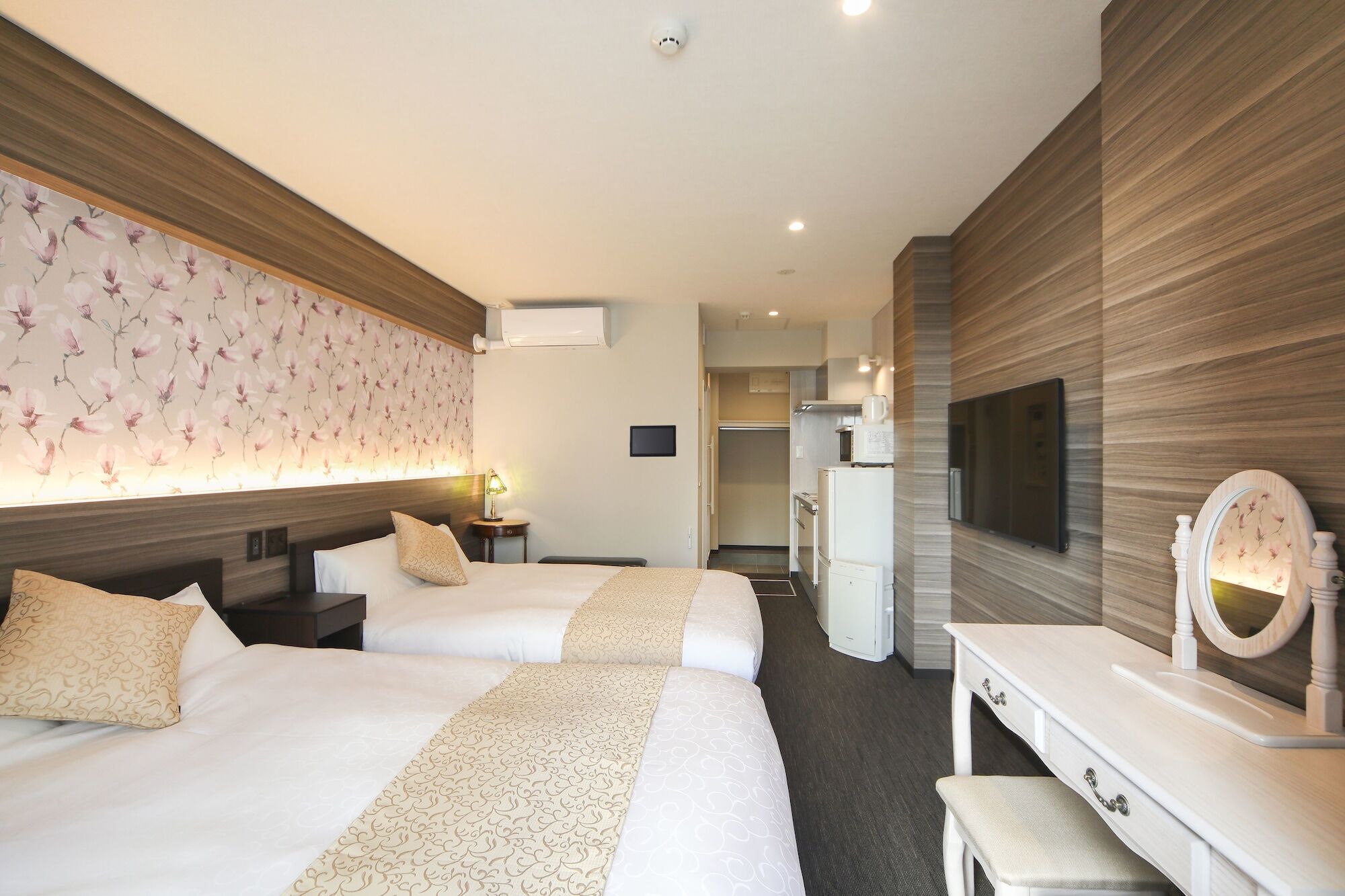 Grand Base Hakata Lejlighedshotel Fukuoka  Eksteriør billede